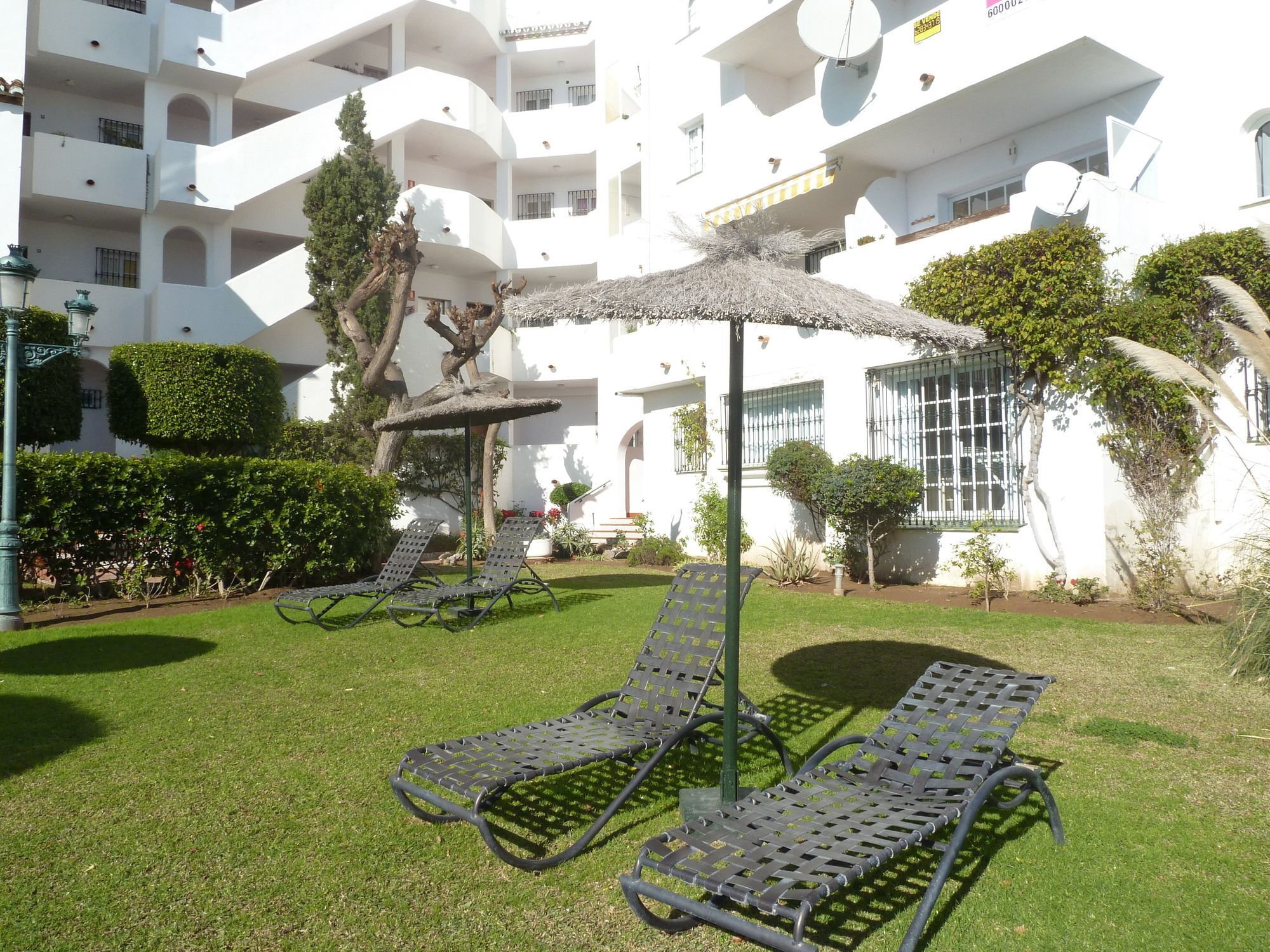 בנאלמדנה Apartamento Pueblo Quinta מראה חיצוני תמונה
