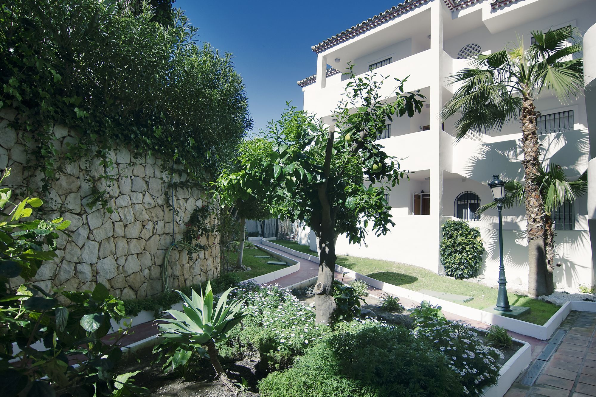 בנאלמדנה Apartamento Pueblo Quinta מראה חיצוני תמונה