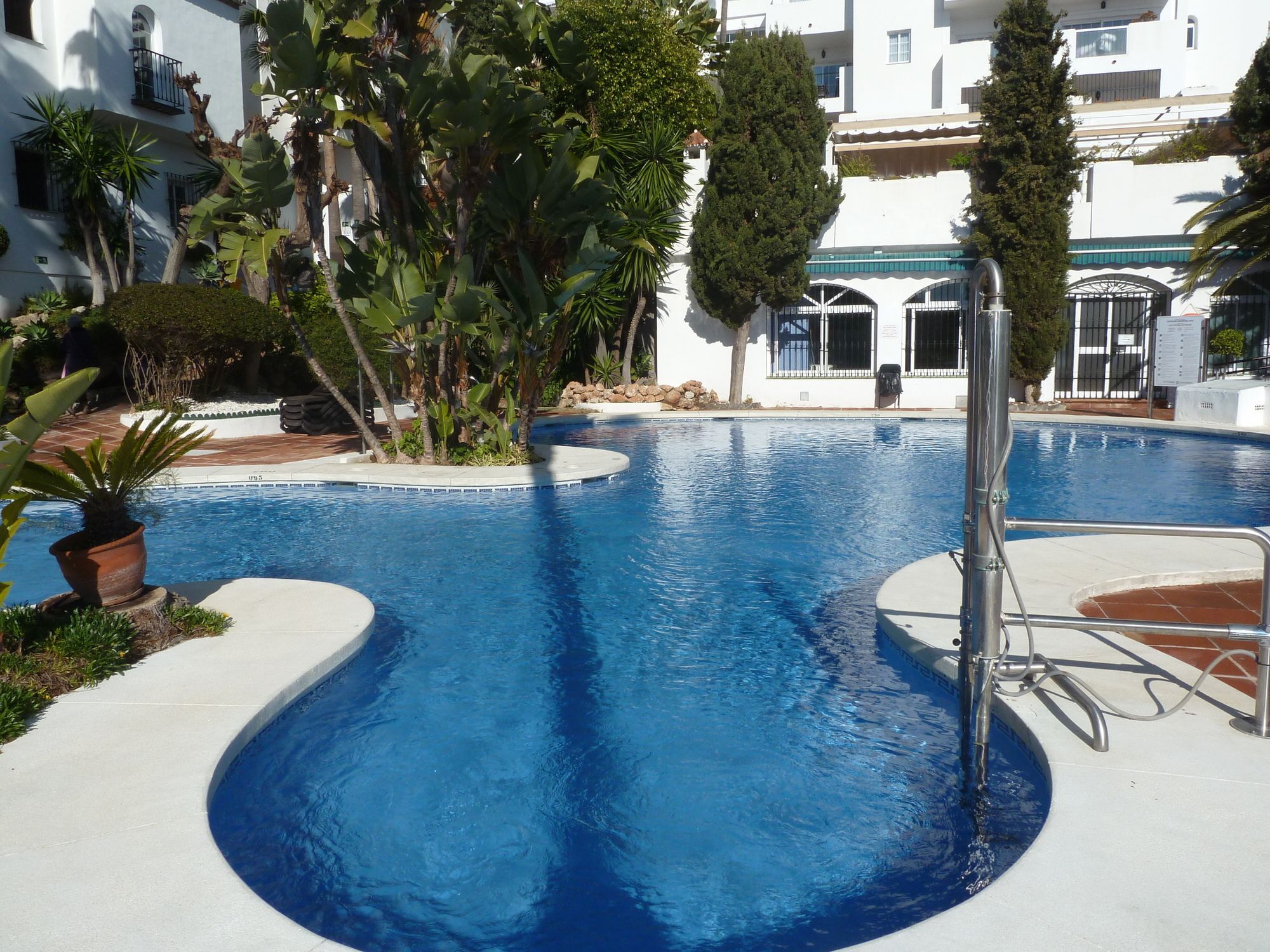 בנאלמדנה Apartamento Pueblo Quinta מראה חיצוני תמונה